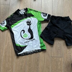 Cat Team Women's Cycling Jersey and Shorts Set - Green and Black